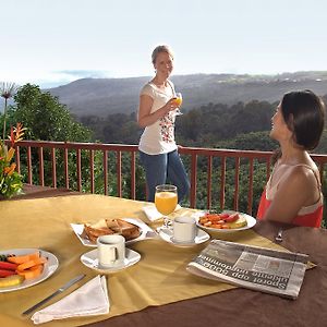Ladera Hotel
